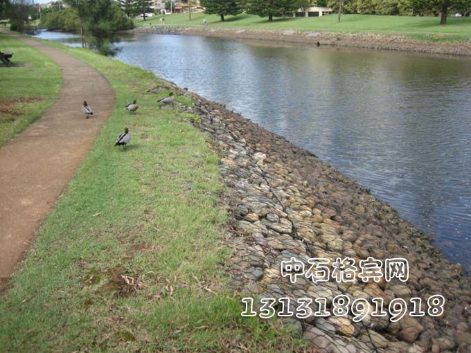 護岸雷諾護墊