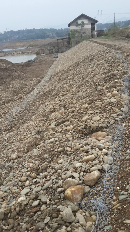 青海省玉樹藏族自治州災(zāi)后重建防洪堤工程